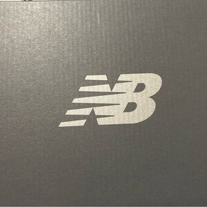 New Balance 327